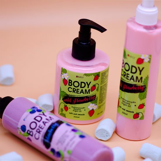 Крем для тела "Земляника". 300 мл.