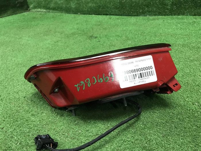 Фонарь левый внутренний Porsche Macan (2014-2018)