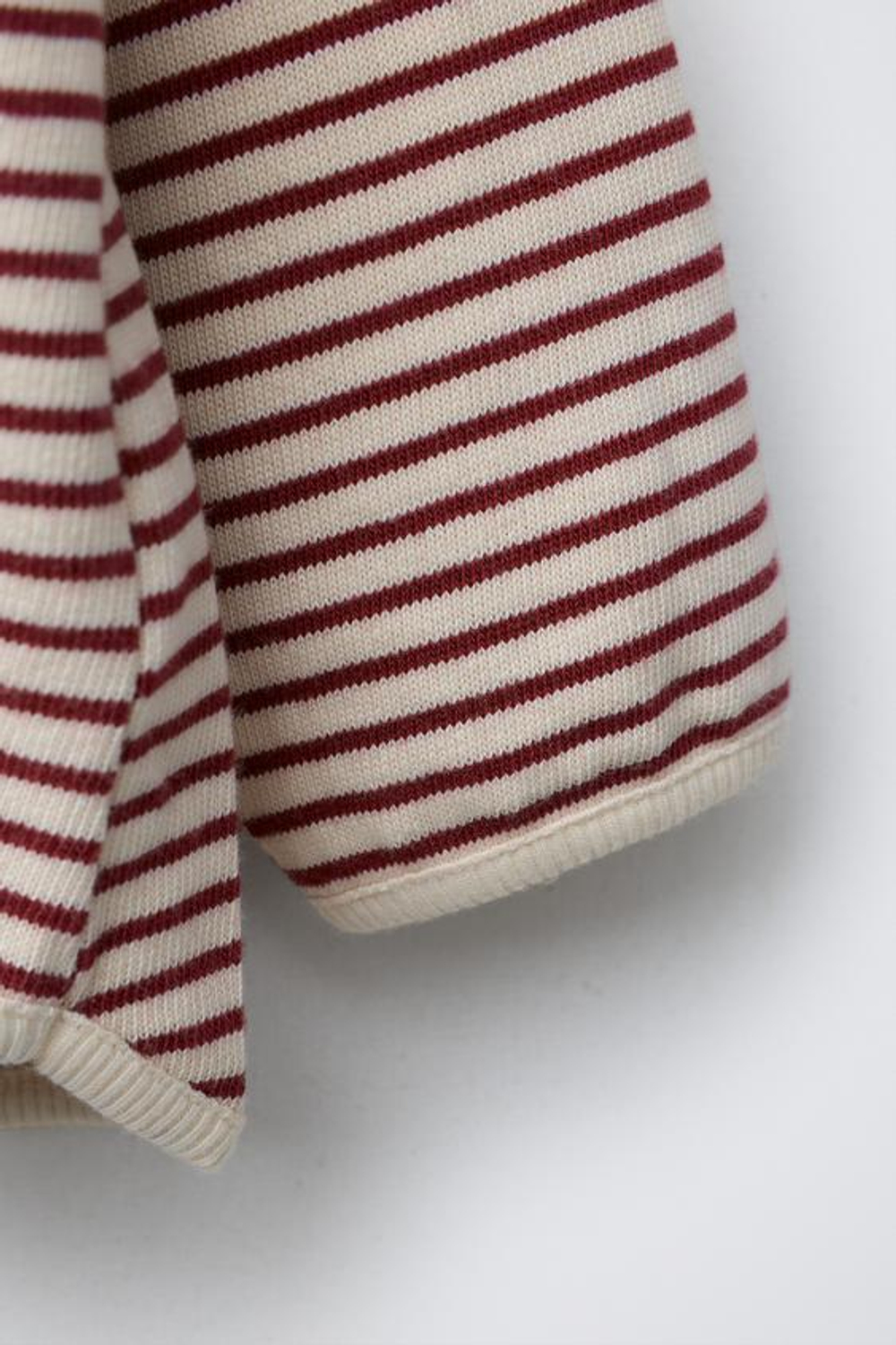 ZARA ФУТБОЛКА В ПОЛОСКУ, ЭКРЮ/КРАСНЫЙ