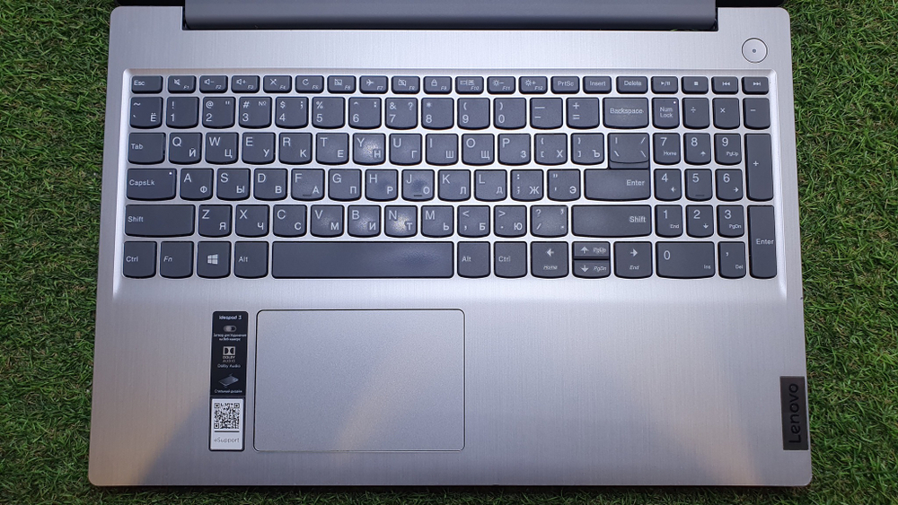 Ноутбук Lenovo i3-10/4Gb/FHD