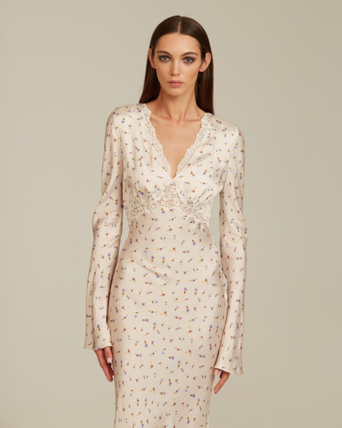 Платье в цветок с кружевом на лифе и по низу юбки