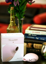 Розовый вакуум-волновой клиторальный стимулятор Irresistible Seductive Pink IRR001PNK