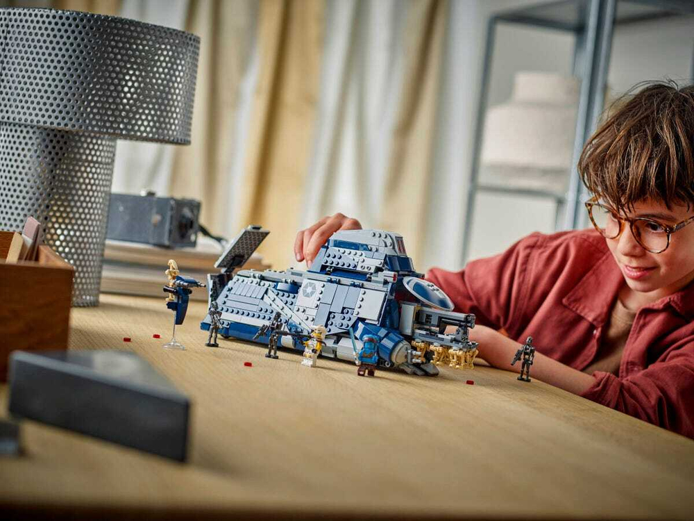 Конструктор LEGO Star Wars 75435 Battle of Felucia Separatist MTT