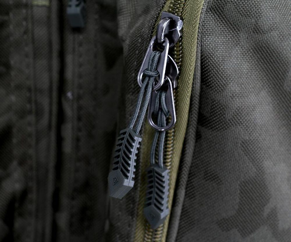 CARP PRO Сумка Diamond cо столиком 62x40x37см