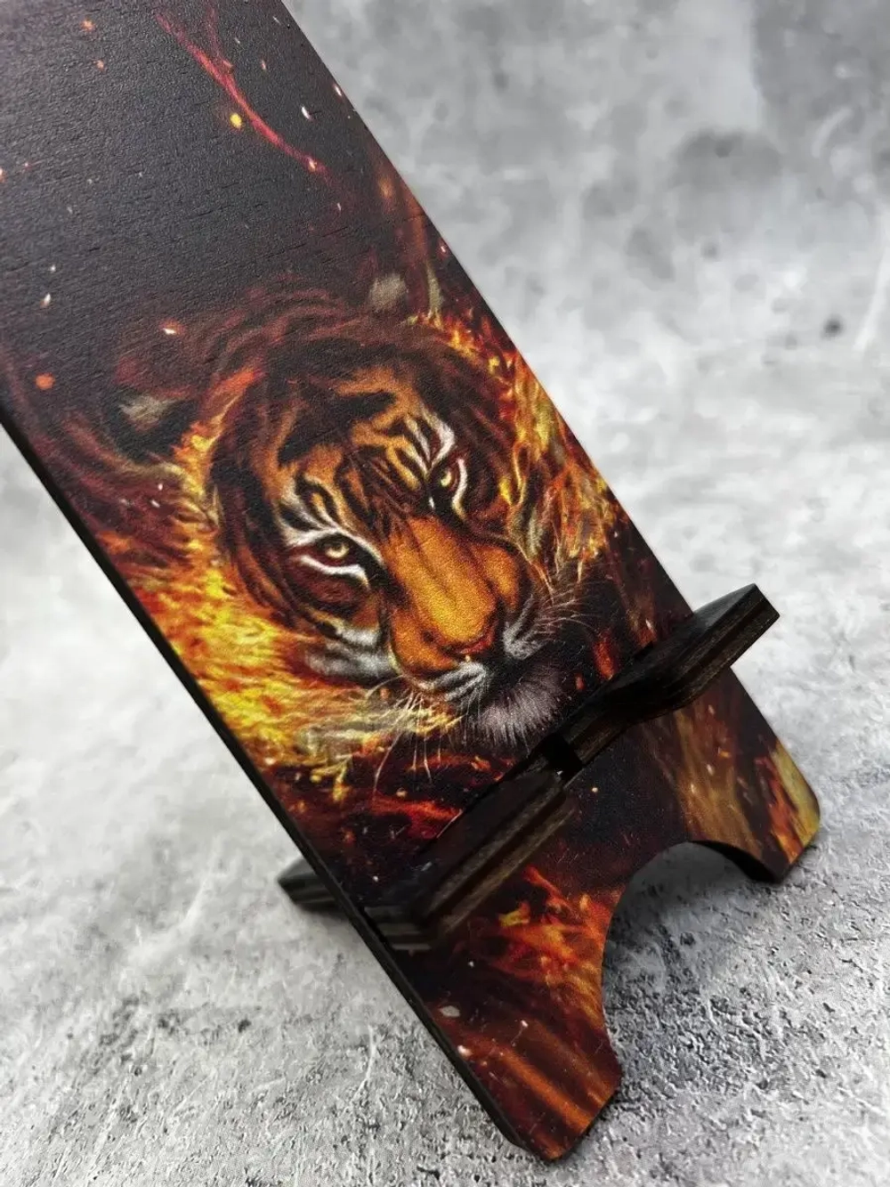 Подставка для телефона деревянная