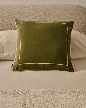 Чехол на подушку Tivani из зеленого бархата с вышивкой 45 x 45 см