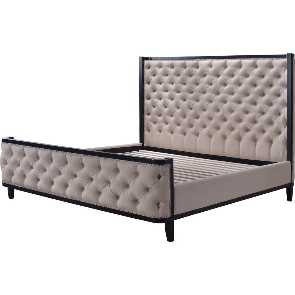 Кровать с каретной стяжкой