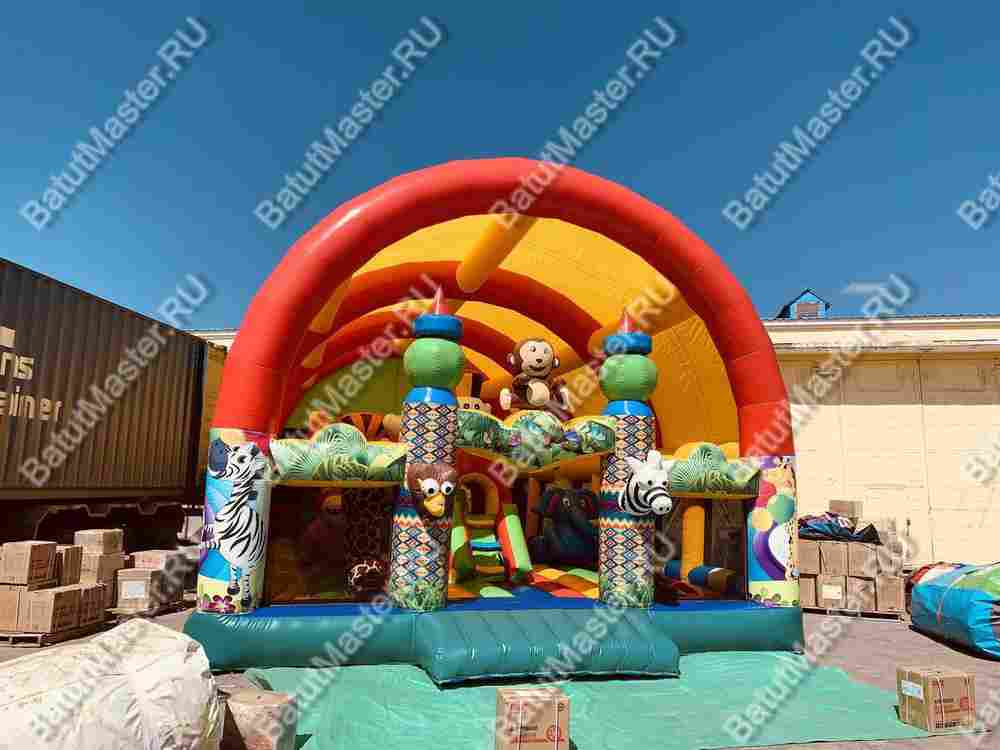 Коммерческий надувной батут "Зверята с крышей" 11*7*6 м