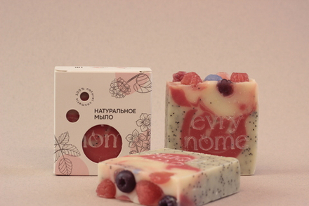 Натуральное мыло Ягодное