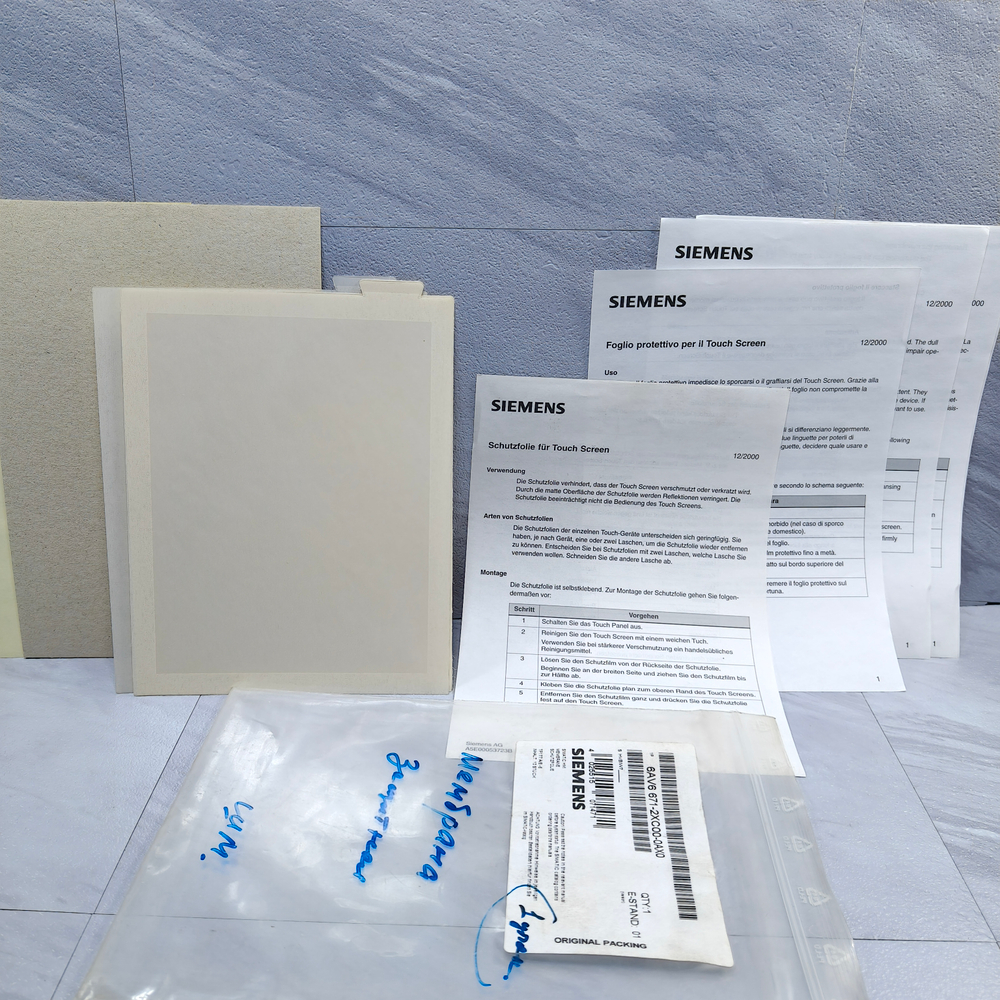 Simatic HMI (6AV6 671-2XC00-0AX0)