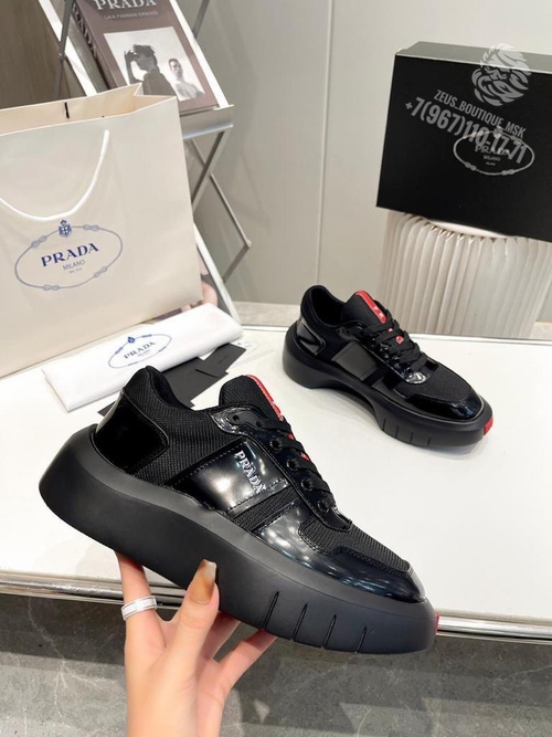 Кроссовки Prada