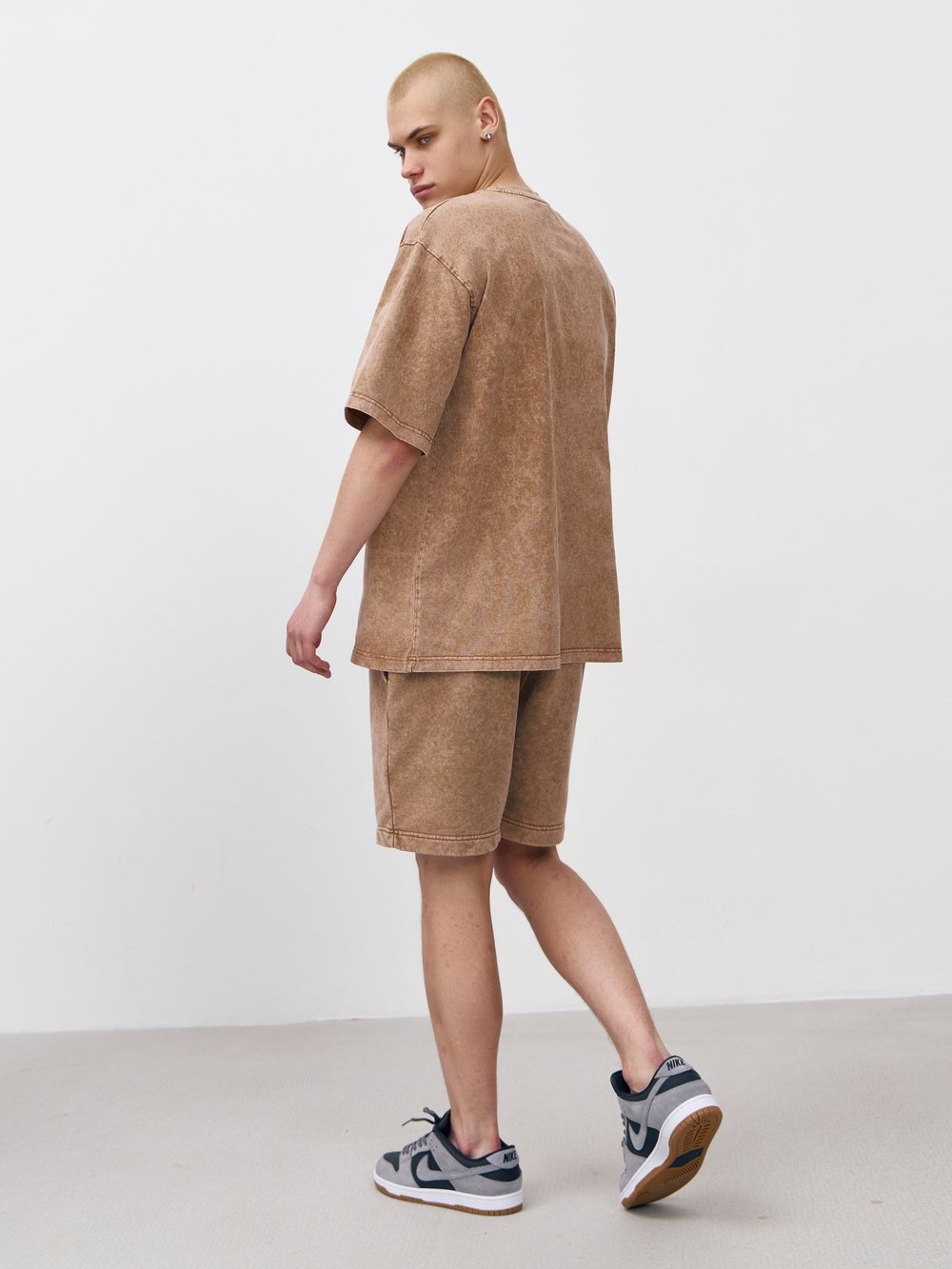 Футболка garment dyed (бежевый)
