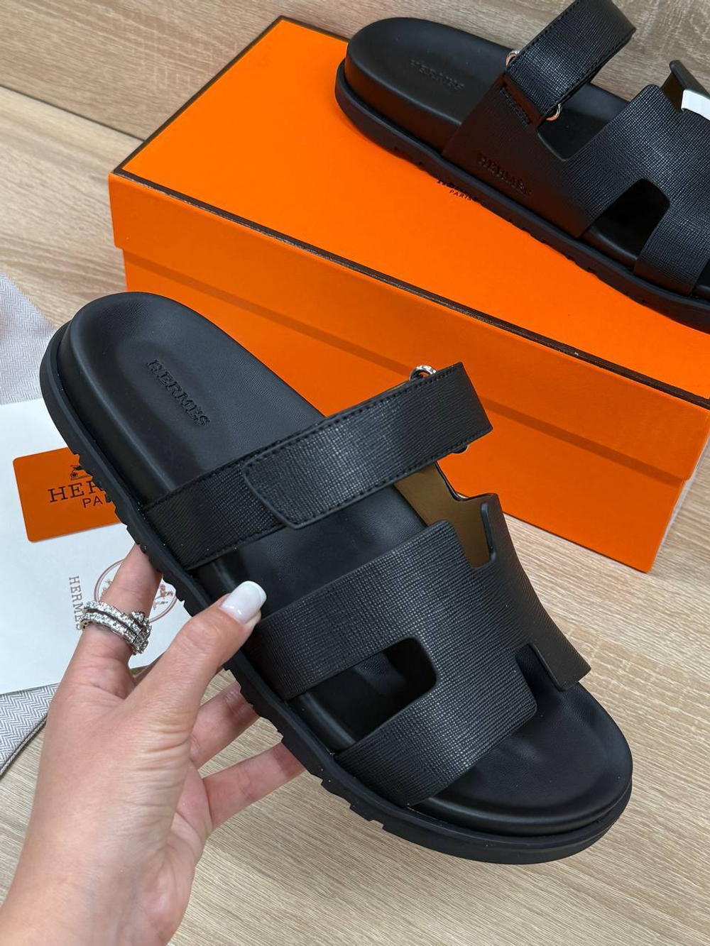 Шлепанцы Hermes
