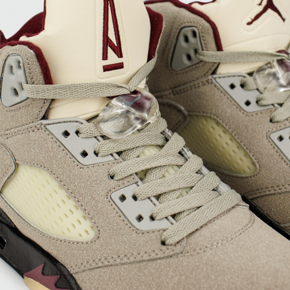 кроссовки Air Jordan 5 Beige / Black Gum Ftwr.