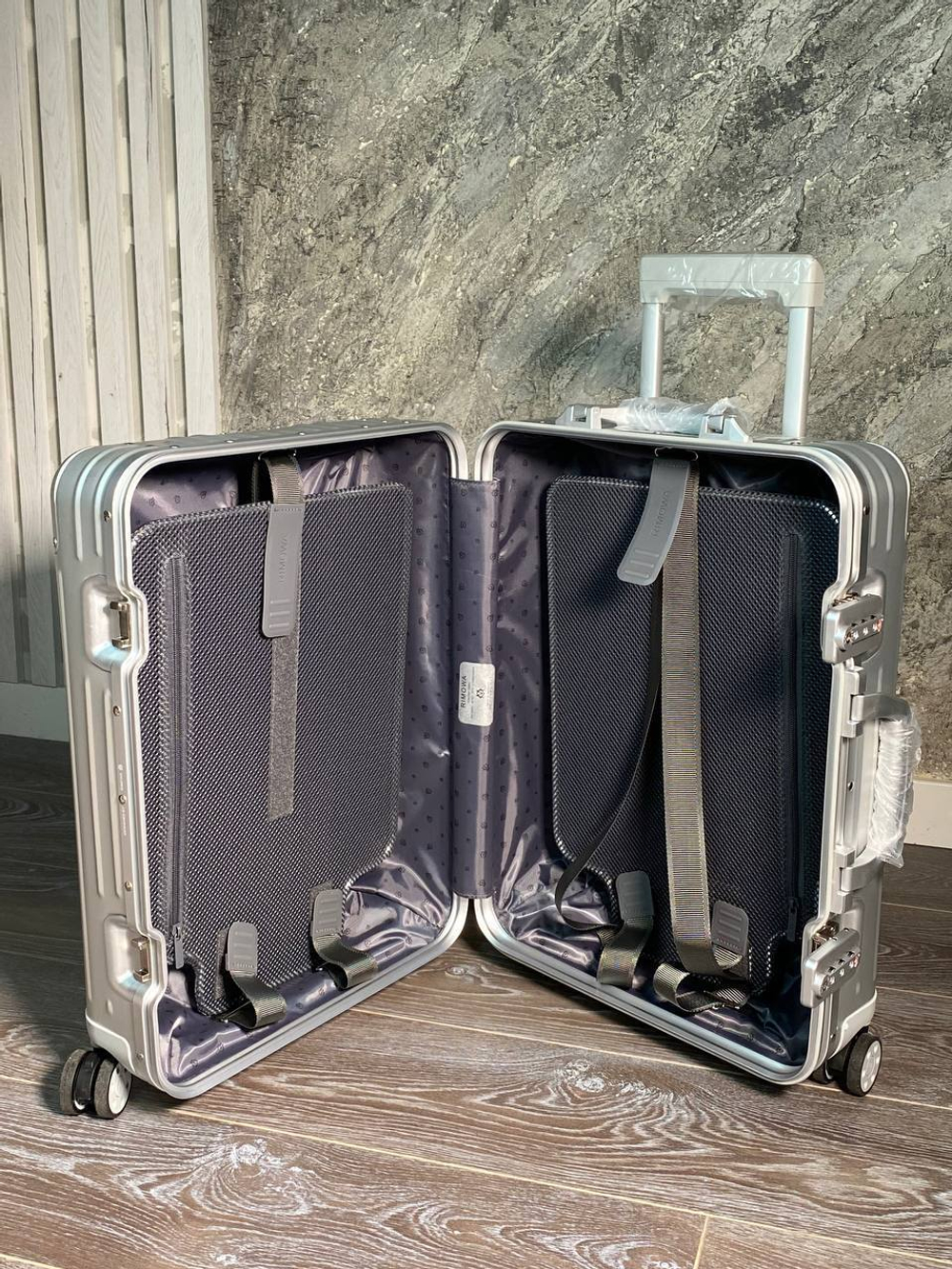 Чемодан Rimowa