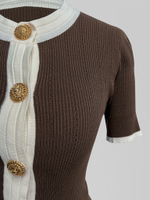 Футболка 6028 трикотажная с окантовкой на больших золотых пуговицах