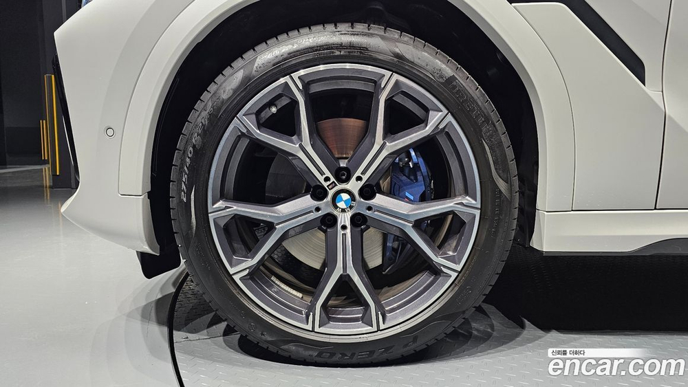 BMW X6 (G06) xDrive40i M Sports (06.2023)