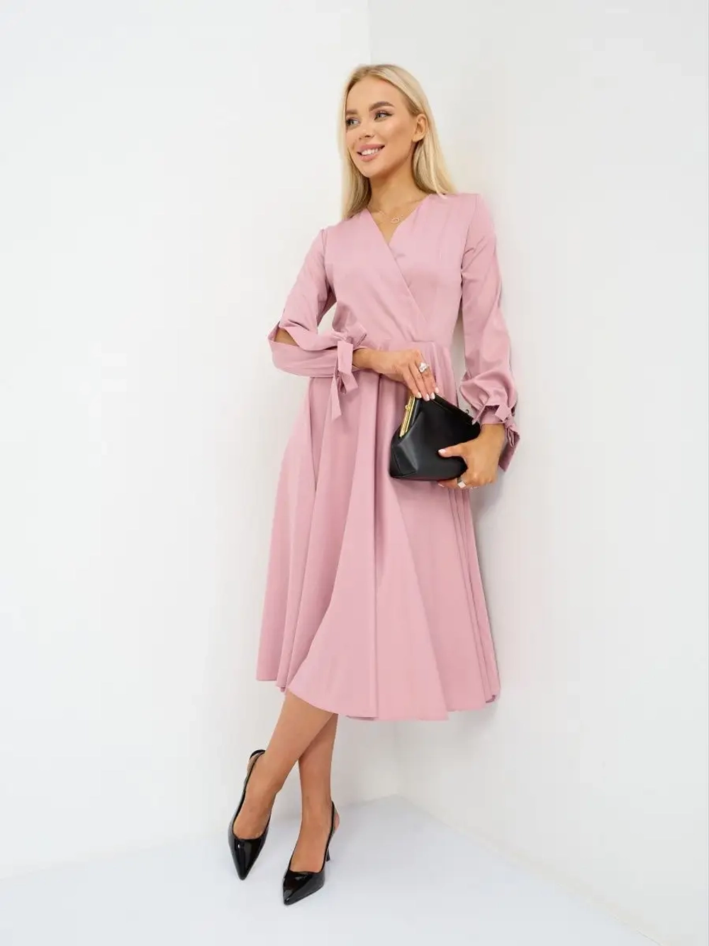 Платье с пышной юбкой