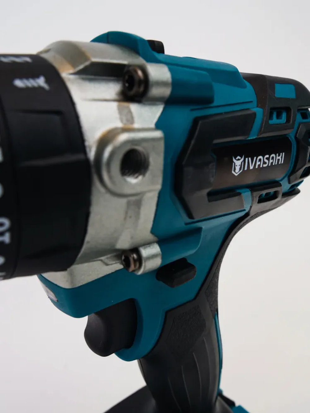 IVASAKI Дрель-шуруповерт, 18 В, 2 АКБ
