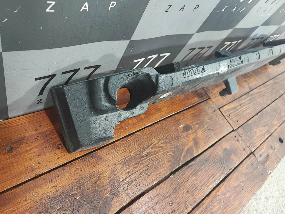 Абсорбер переднего бампера Toyota RAV4 IV (XA40) 15-19 Б/У Оригинал 5261442110