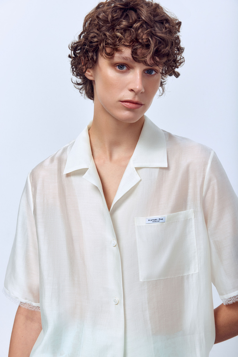 Рубашка из батистовой вуали с кружевом