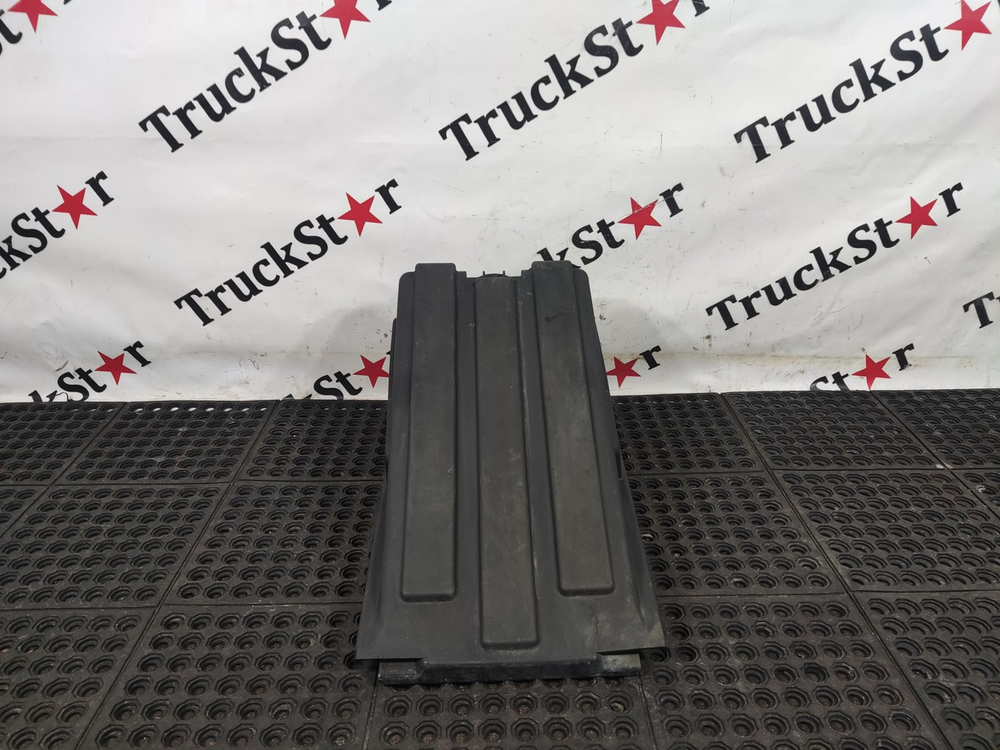 Крышка ящика АКБ 2023г.