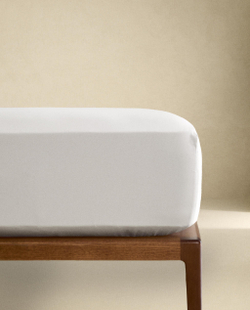 Zara Home - Атласная простыня с эластичной лентой, высота 30 см (вес 300 нитей), серый, 180х200х30 см