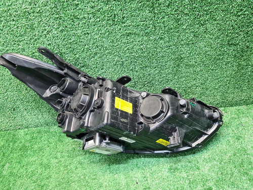 Фара левая Hyundai Santa Fe 3 DM (12-16) ксенон