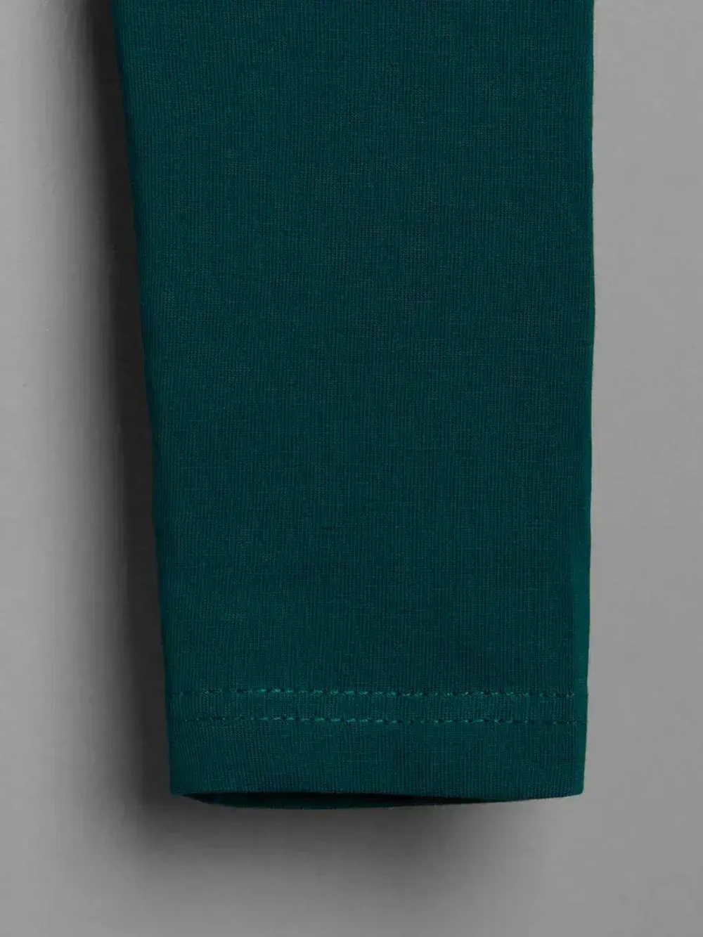 Летний костюм для девочки с леггинсами