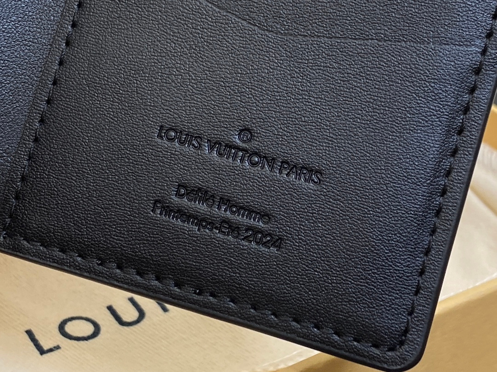 Louis Vuitton Pocket Organizer
