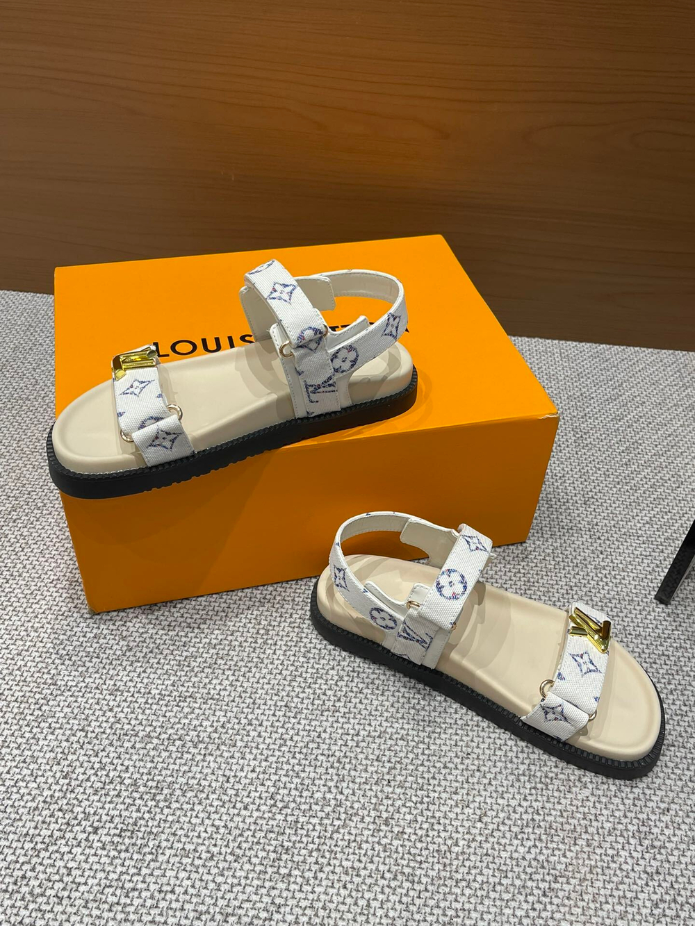 Louis Vuitton Sunset Comfort Flat Sandal