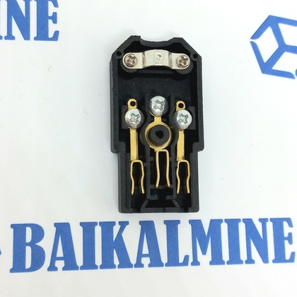 Штекер/вилка C13(прямая)