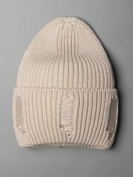 Шапка женская на осень рваная