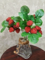 Ветка клубники "Вкусняшка"