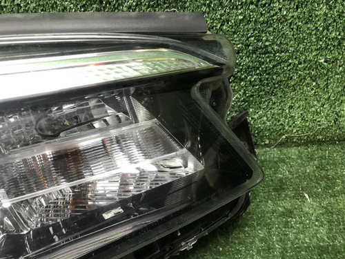 Фара правая Subaru Forester 5 SK (18-21) LED