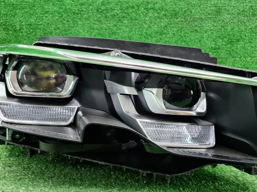 Битая Фара правая BMW 3er G20 (2018-2022) LED