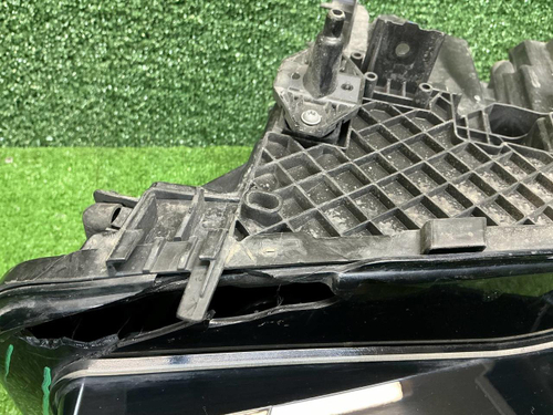 Фара правая BMW 5er G30 (2020-2023) LED