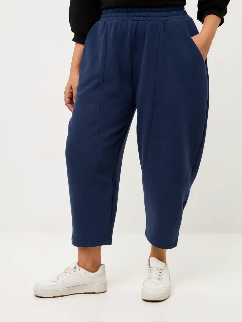 Брюки бананы утепленные с начесом широкие