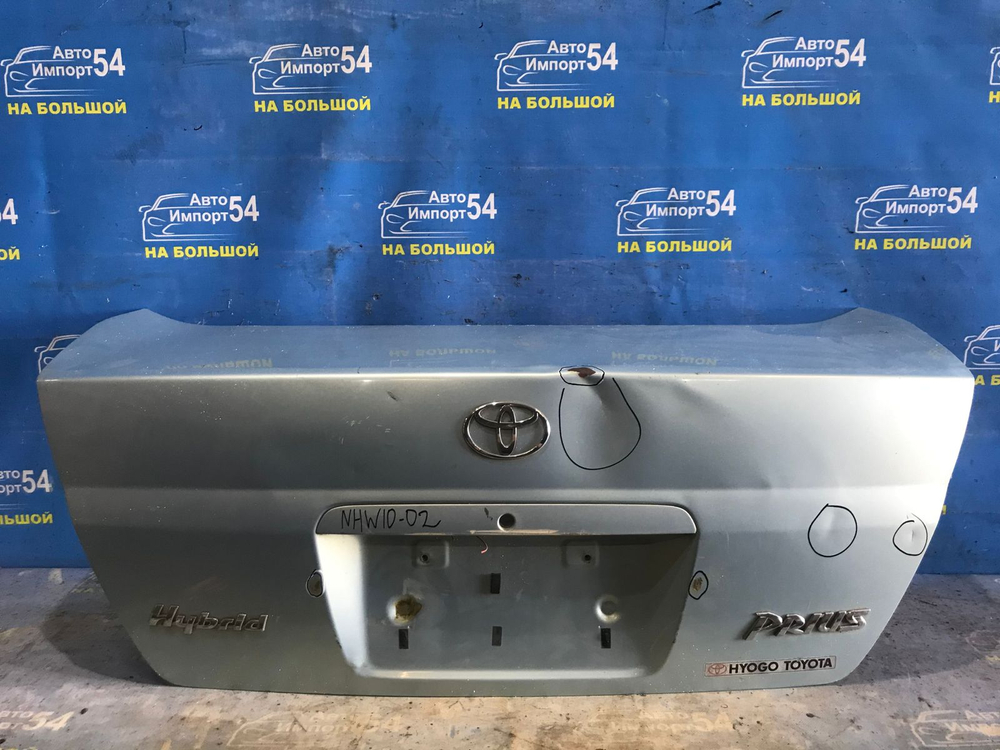 Крышка багажника TOYOTA PRIUS 1999