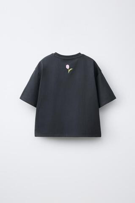 ZARA ФУТБОЛКА С ЦВЕТОЧНЫМ ПРИНТОМ, АНТРАЦИТОВО-СЕРЫЙ