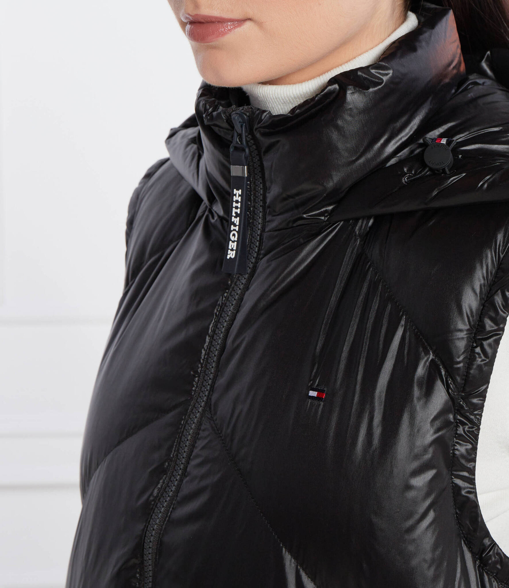 Пуховая безрукавка CHEVRON LW DOWN Tommy Hilfiger - черный(WW0WW41177)