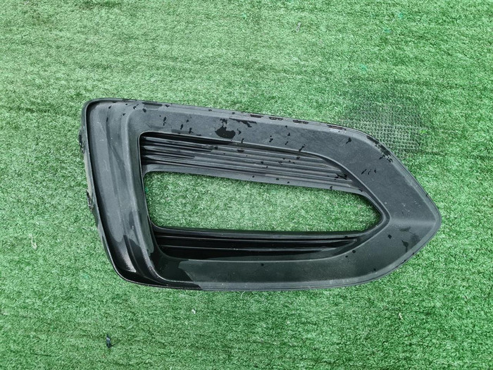 Накладка ПТФ левая Hyundai Solaris 2 (2017-2020)