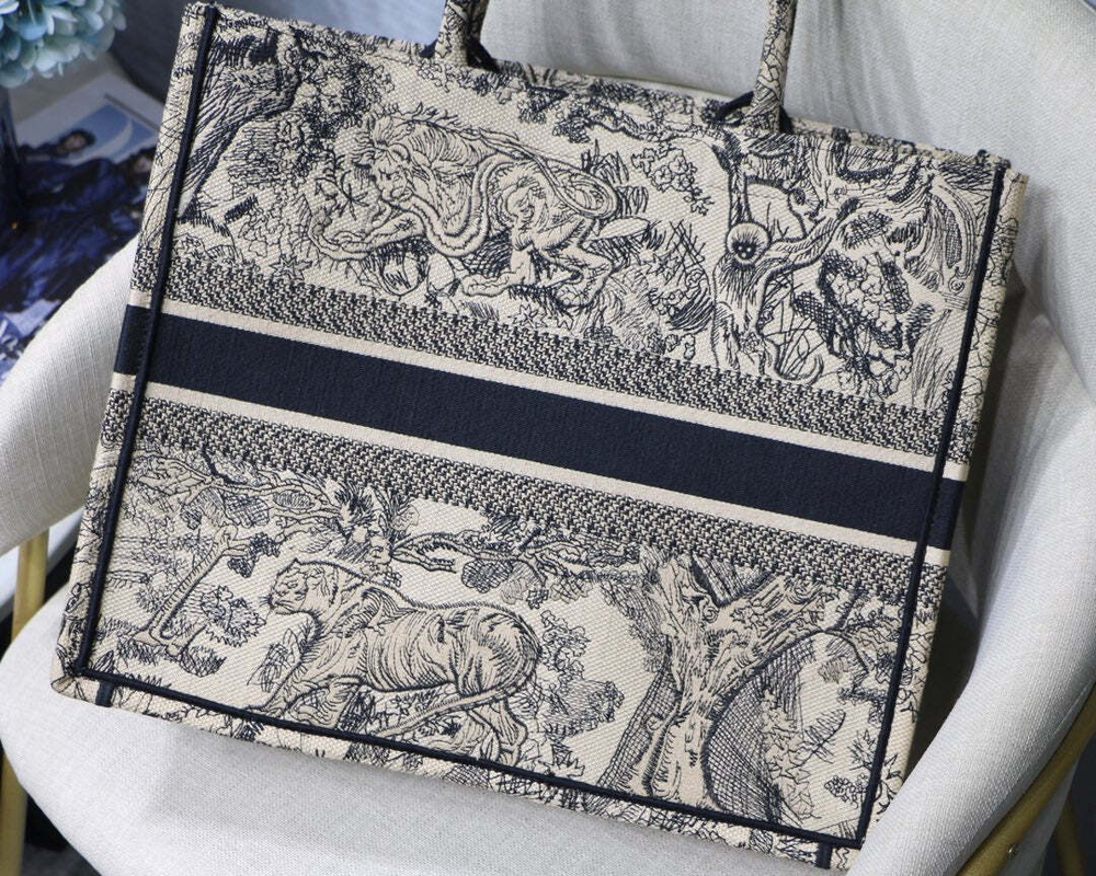 Christian Dior Book Tote 42 cm