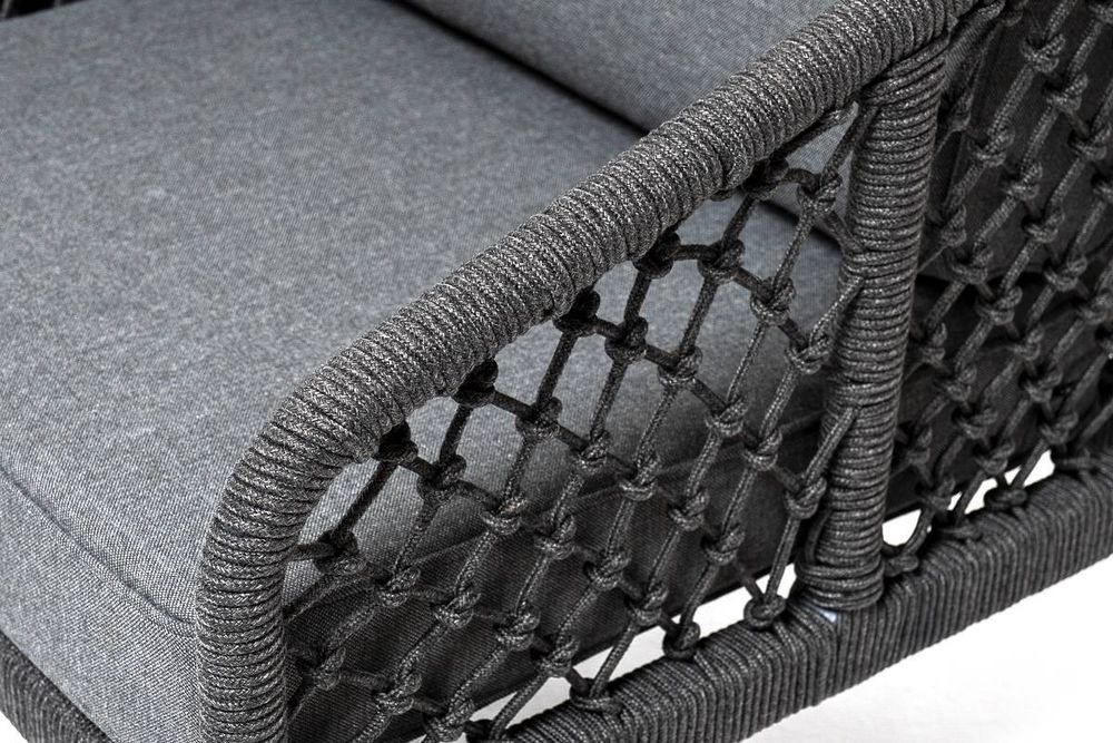 "Канны" диван 2-местный плетеный из роупа (узелки), каркас алюминий темно-серый (RAL7024) муар, роуп темно-серый круглый, ткань темно-серая 027