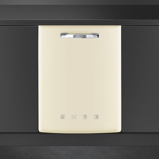 Встраиваемая посудомоечная машина Smeg ST2FABCR
