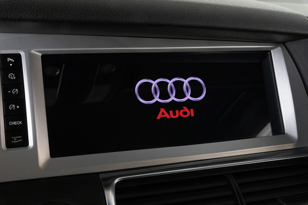 Audi Q7, 2011 год
