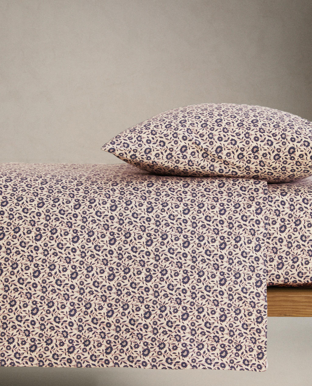 Простыня на резинке Zara Home, хлопок 100%, с цветочным принтом, 2606/900