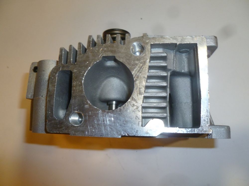 Головка цилиндра правая TSS DGW-300E(ES)/Right side Cylinder head