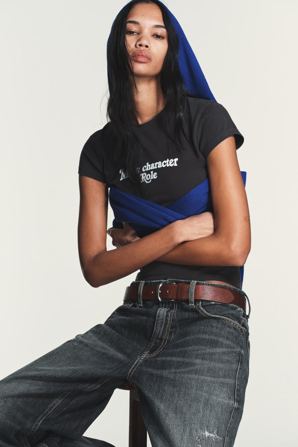 ZARA ФУТБОЛКА С НАДПИСЬЮ, УГОЛЬНЫЙ