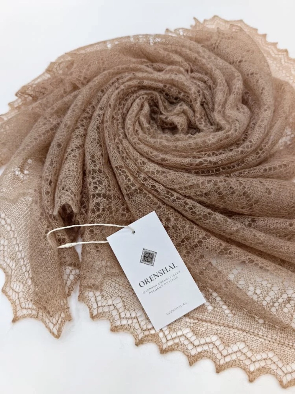 Оренбургский пуховый платок-паутинка А120-08 темно-бежевый